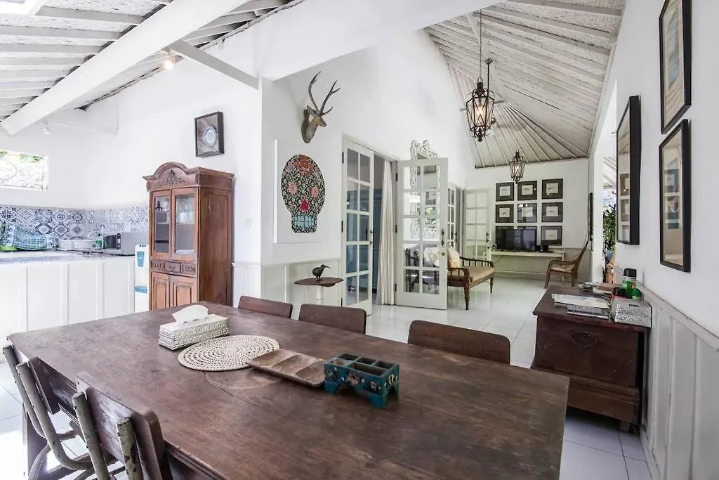 2 Bedroom Villa Hideaways Seminyak 0*, Seminyak (Bali)