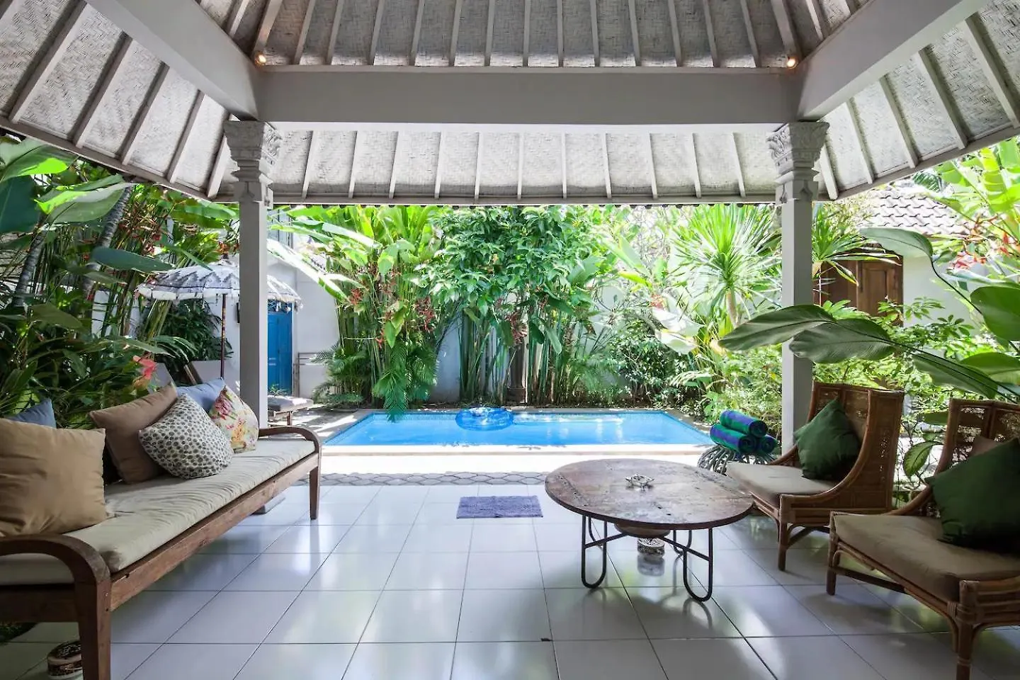 2 Bedroom Villa Hideaways Seminyak Indonesia